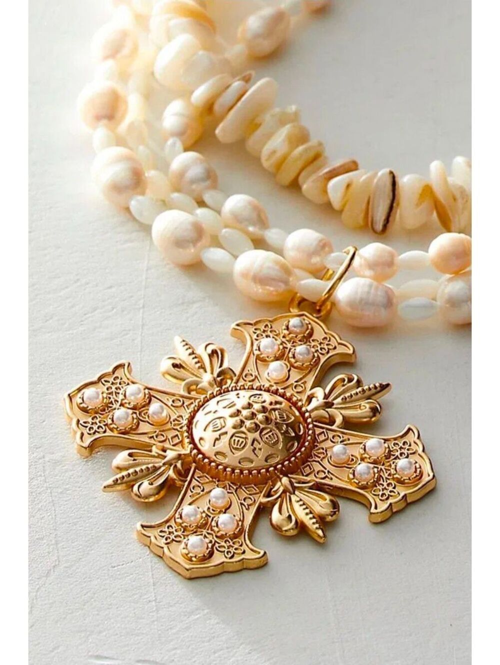 NWOT|FREE PEOPLE GARDENIA LAYERED NECKLACE